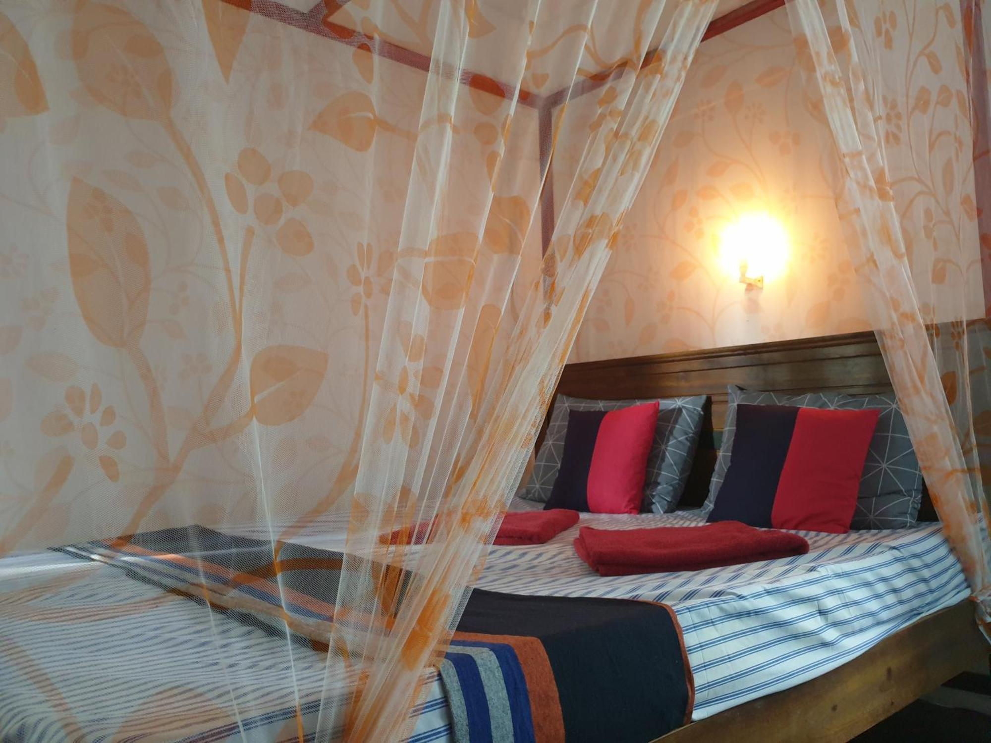 Double G Motel Weligama Exterior photo