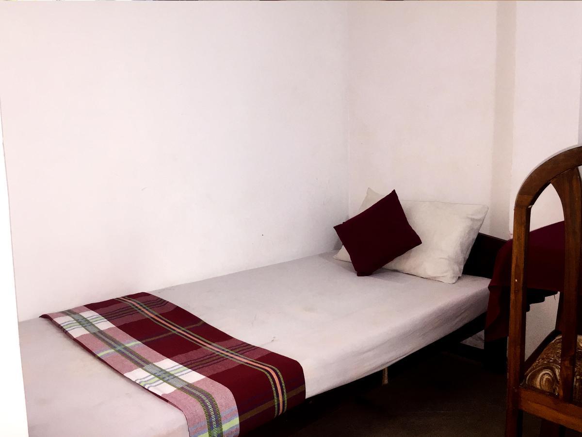 Double G Motel Weligama Exterior photo